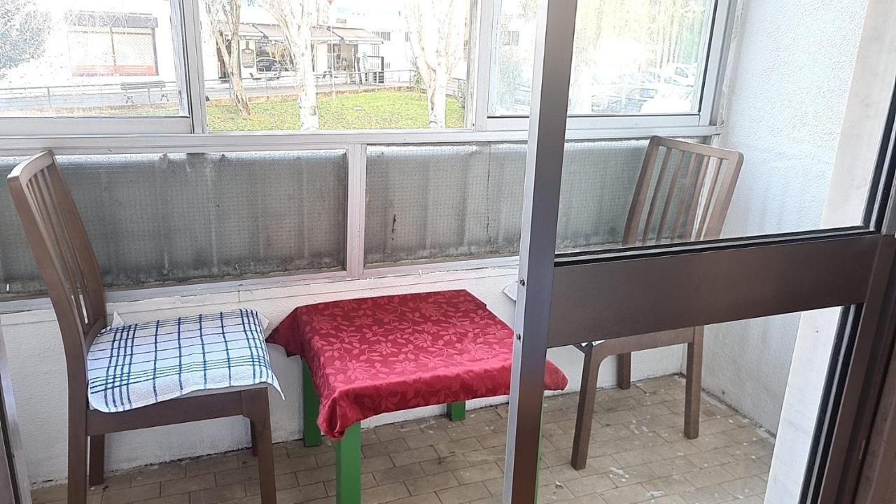 Lovely Room For Rent Одівелаш Екстер'єр фото